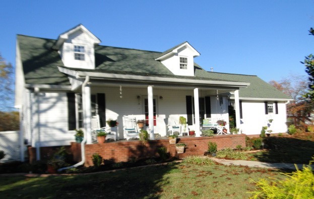 147 Rippy Ridge Road Normandy, TN 37360 - Photo 2 of 36