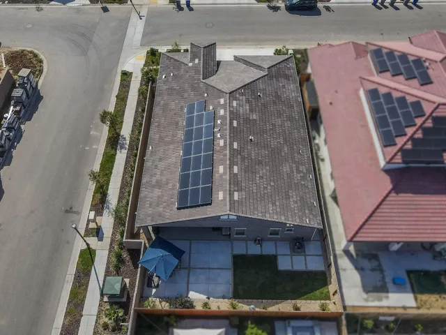 $655,000 | 2788 North Douglas Avenue, Fresno, CA 93727