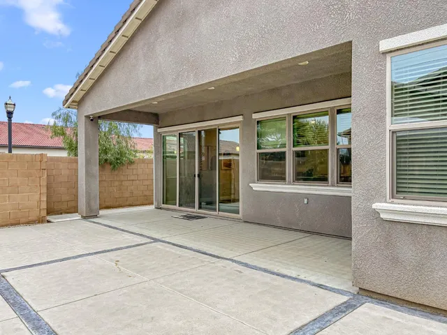 $649,000 | 2788 North Douglas Avenue, Fresno, CA 93727