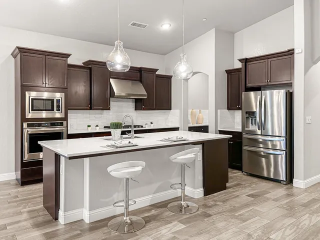 $655,000 | 2788 North Douglas Avenue, Fresno, CA 93727