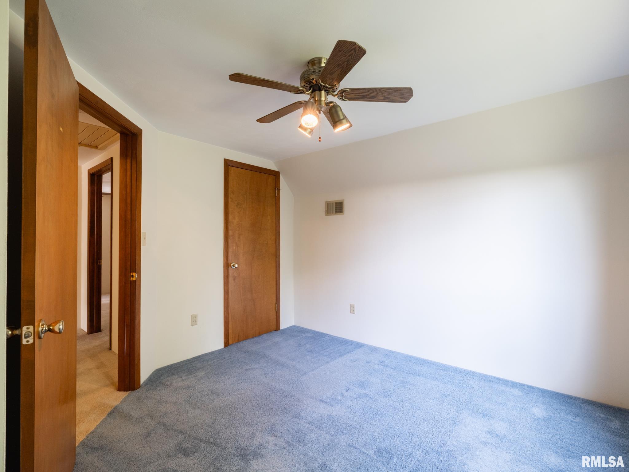 1105 Upper Spring Bay Road East Peoria, IL 61611 - Photo 46 of 100 Gallery Image 46