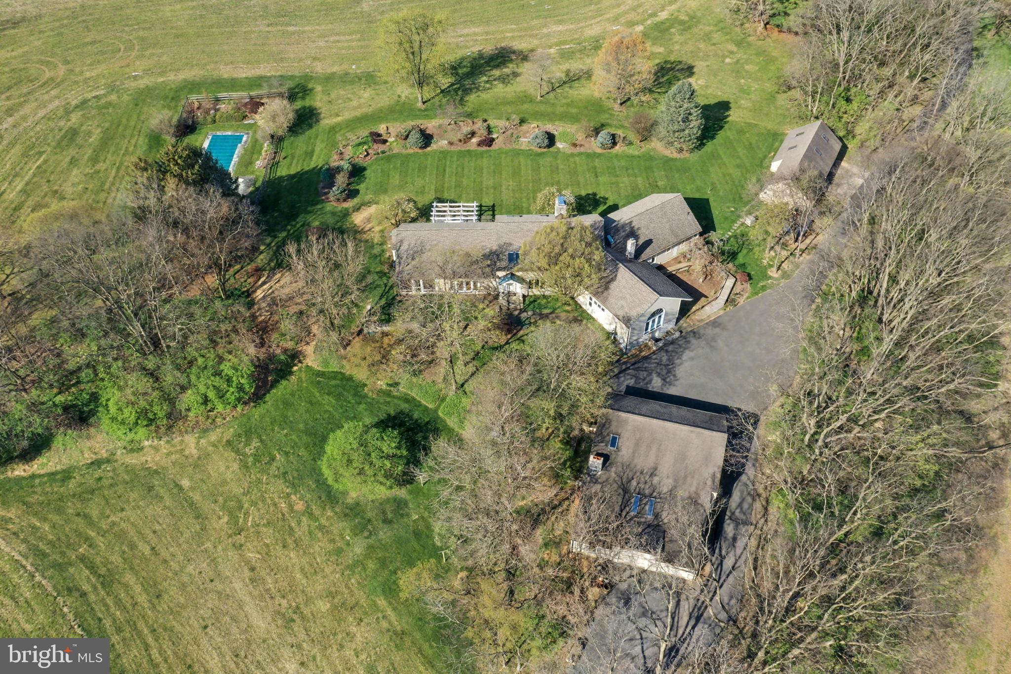 67 Evans Hill Road Reading, PA 19608 - Photo 3 of 45