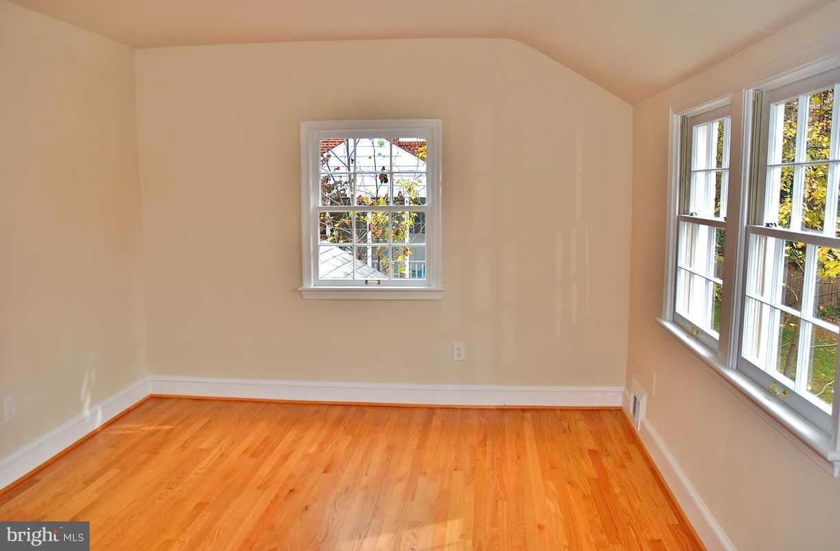 6210 Greentree Road Bethesda, MD 20817 - Photo 13 of 18 Bedroom (Master)