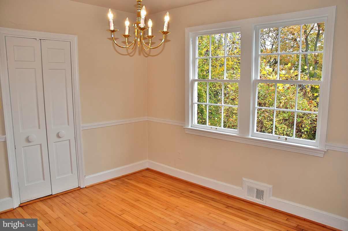 6210 Greentree Road Bethesda, MD 20817 - Photo 6 of 18 Dining Room