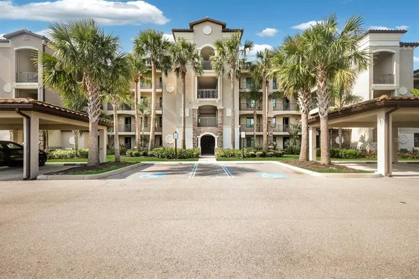 $2,400 | 16804 Vardon Terrace, Unit 103, Bradenton, FL 34211