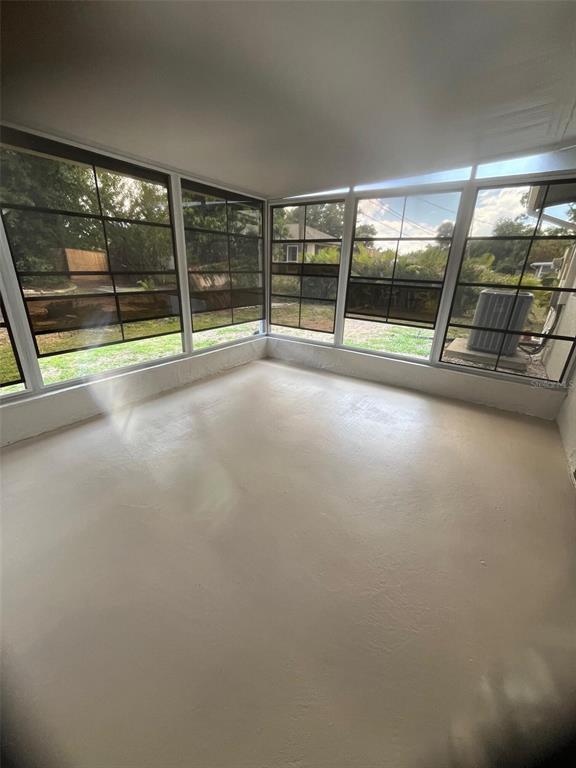 161 Stanford Road Venice, FL 34293 - Photo 4 of 48 Gallery Image 4