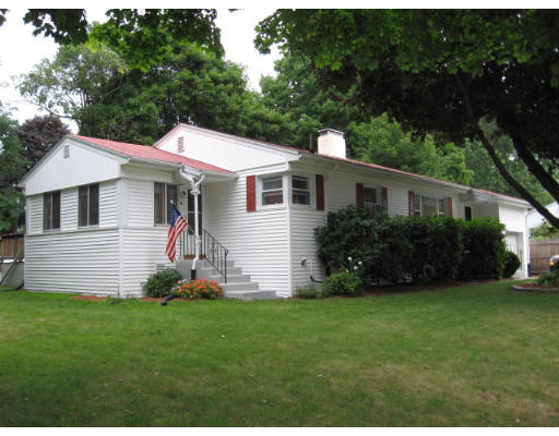 8 Saybrook Road Shrewsbury, MA 01545 - Photo 2 of 18 Gallery Image 2