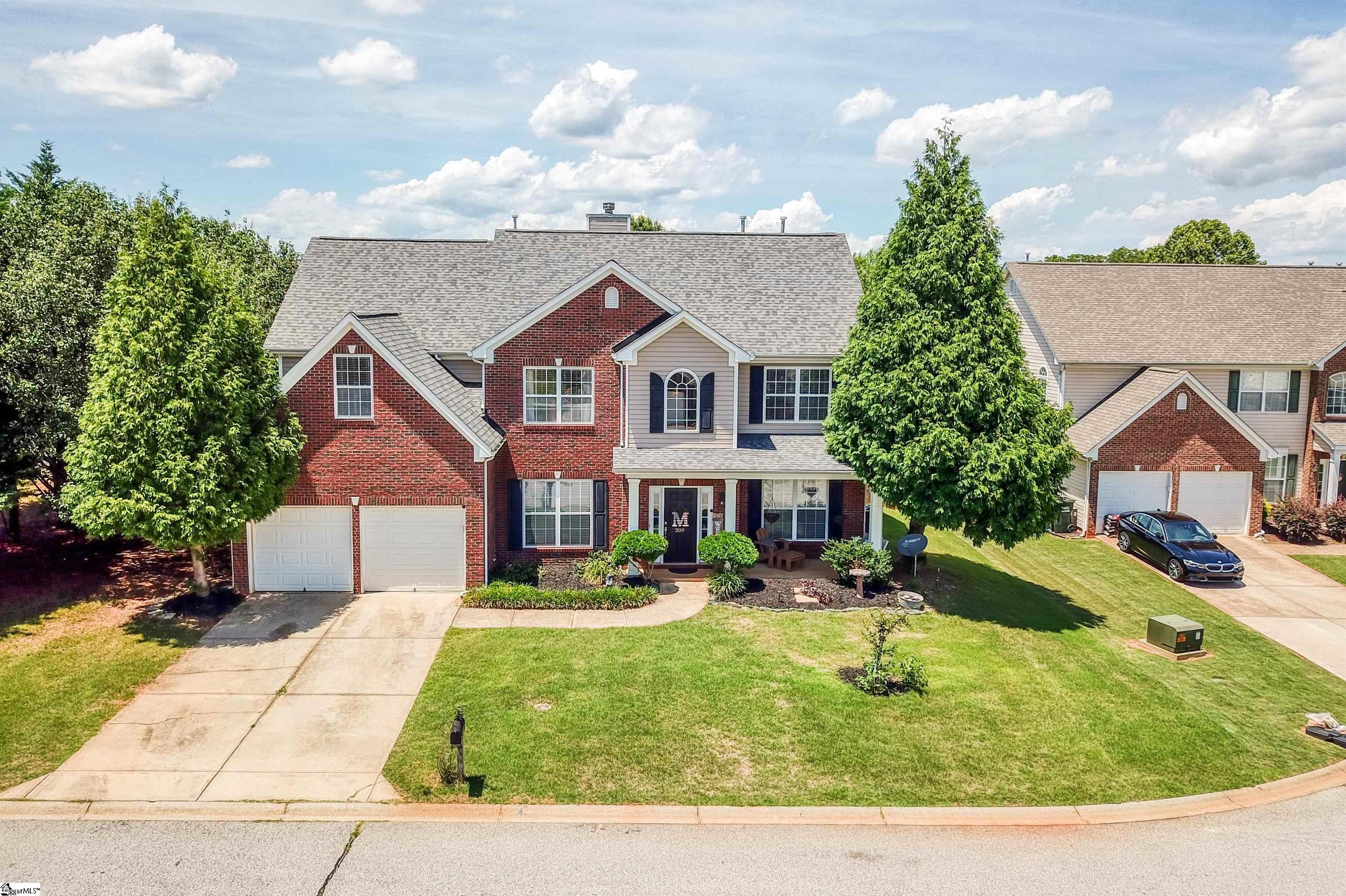 209 Dothan Court Greenville, SC 29607 - Photo 31 of 36 Gallery Image 31
