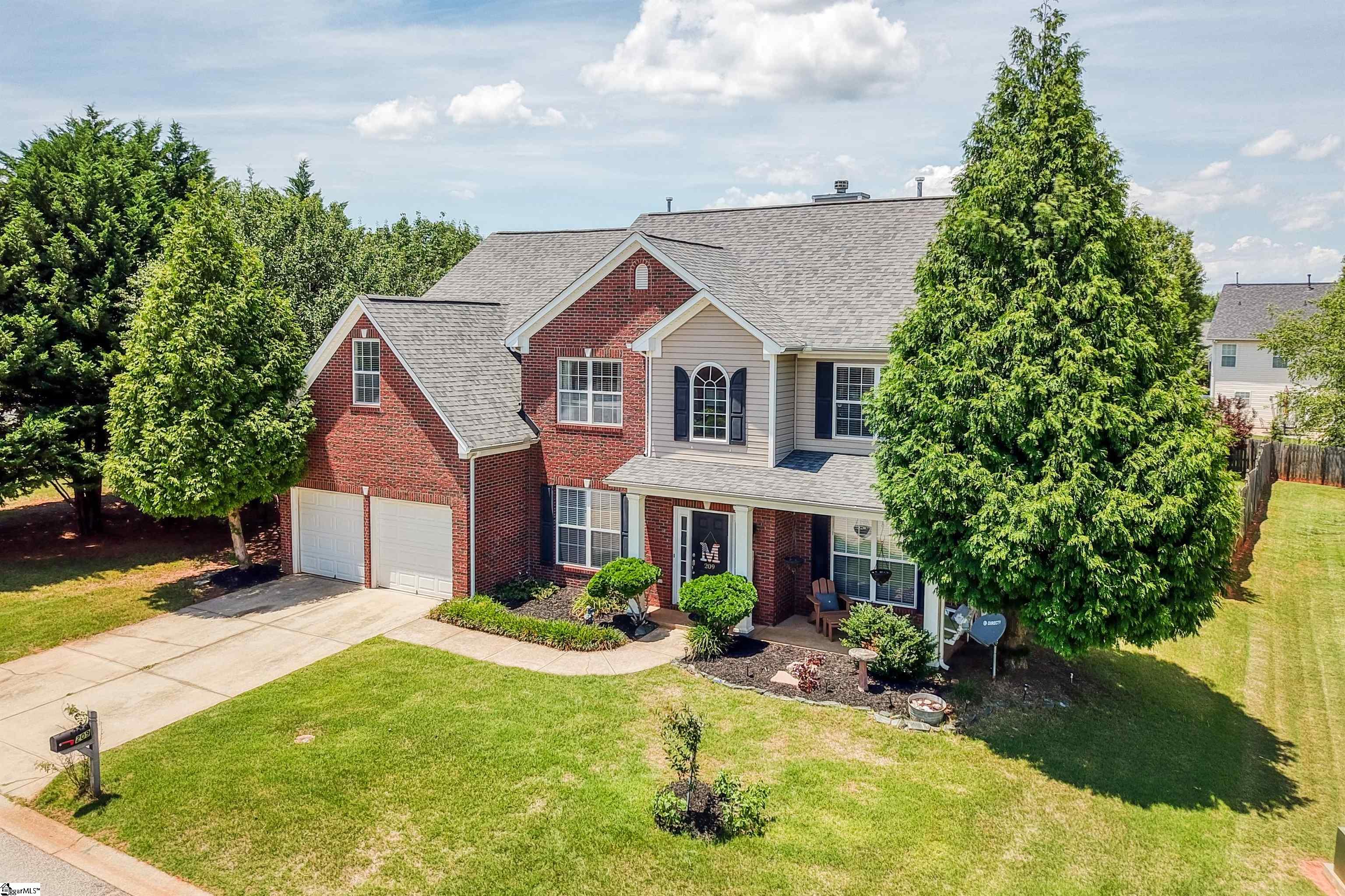 209 Dothan Court Greenville, SC 29607 - Photo 32 of 36 Gallery Image 32