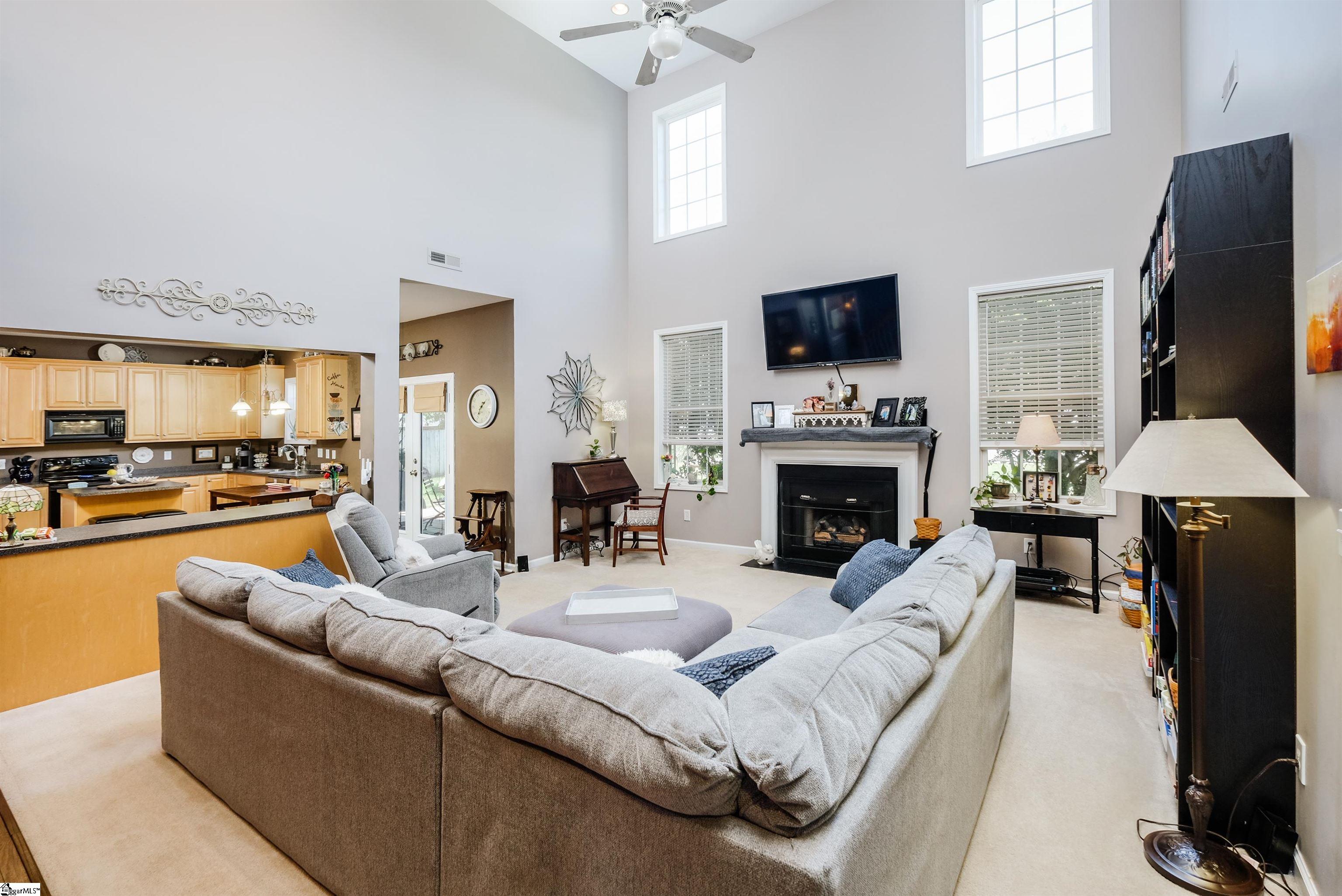 209 Dothan Court Greenville, SC 29607 - Photo 6 of 36 Gallery Image 6