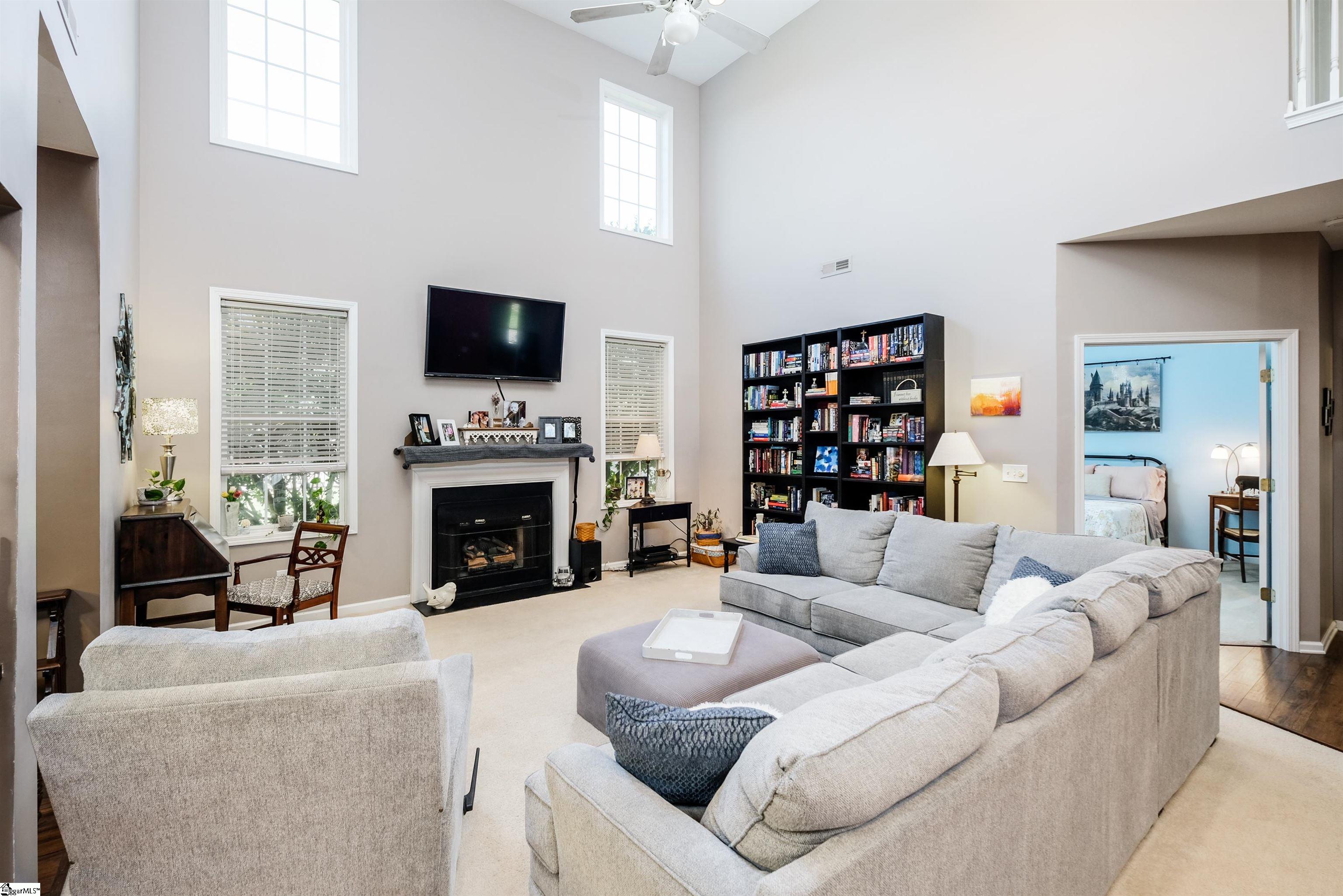 209 Dothan Court Greenville, SC 29607 - Photo 7 of 36 Gallery Image 7