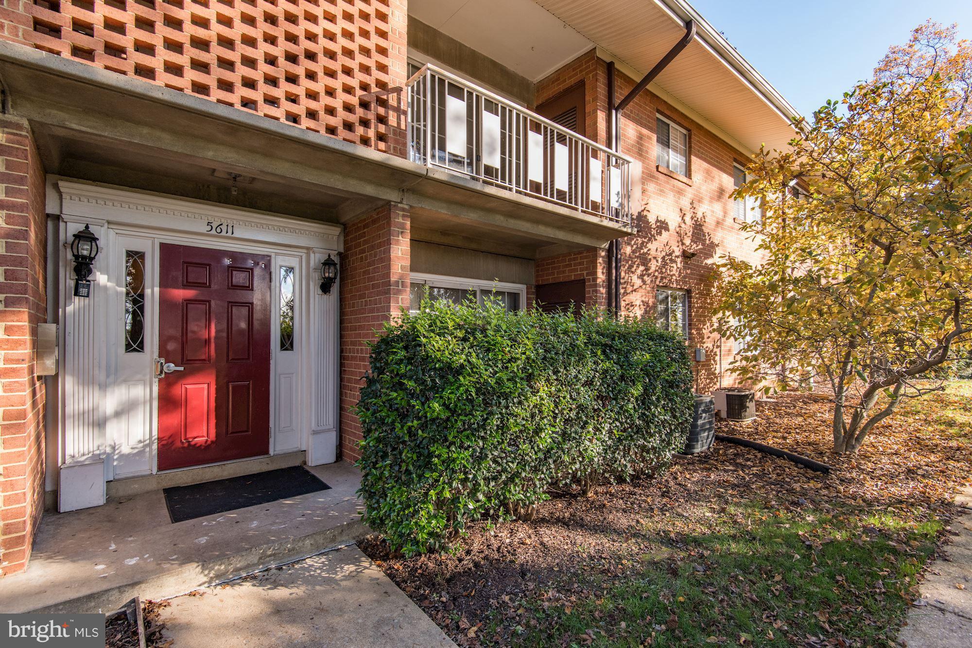 5611 Franconia Road, Unit 204 Alexandria, VA 22310 - Photo 2 of 18
