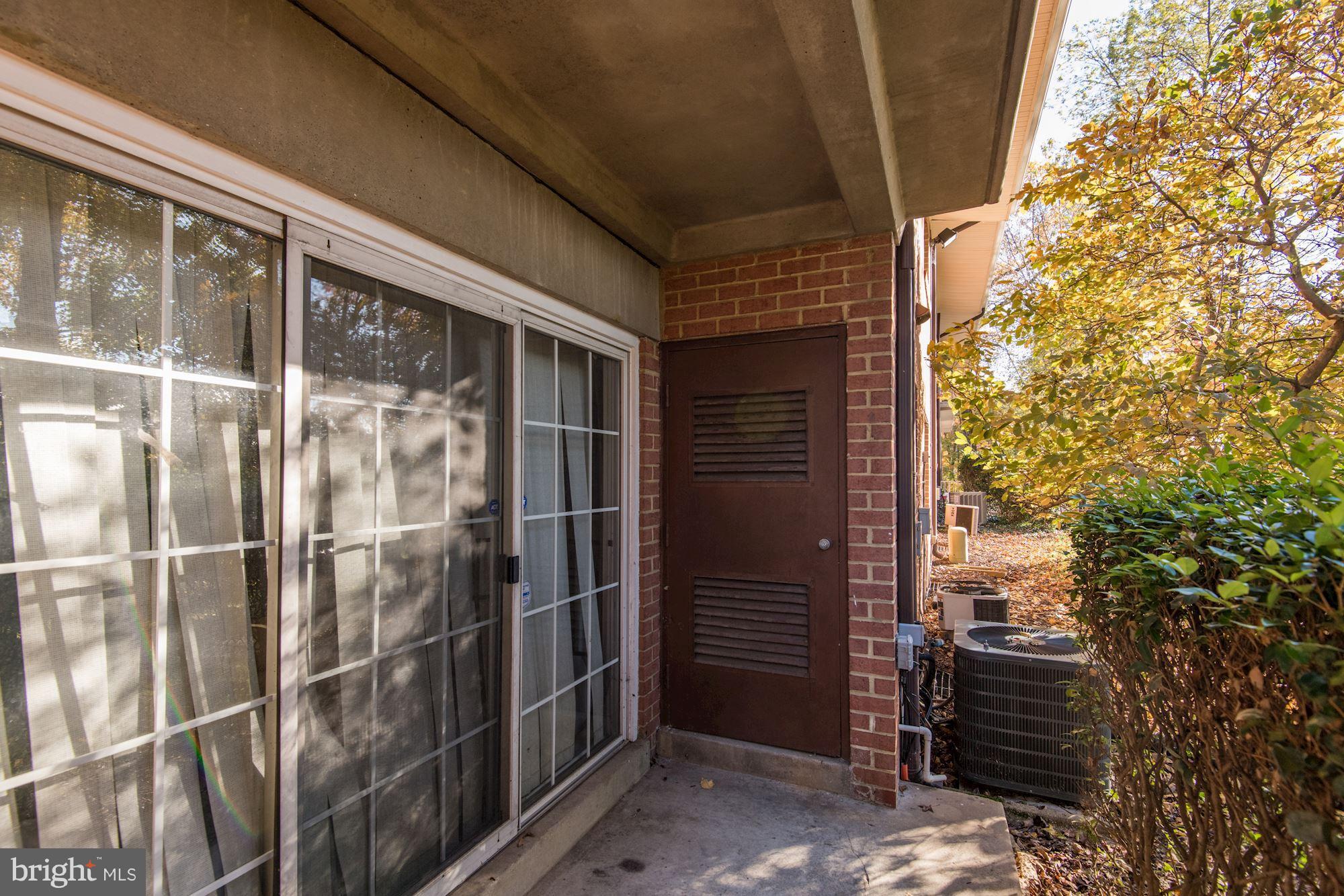5611 Franconia Road, Unit 204 Alexandria, VA 22310 - Photo 5 of 18