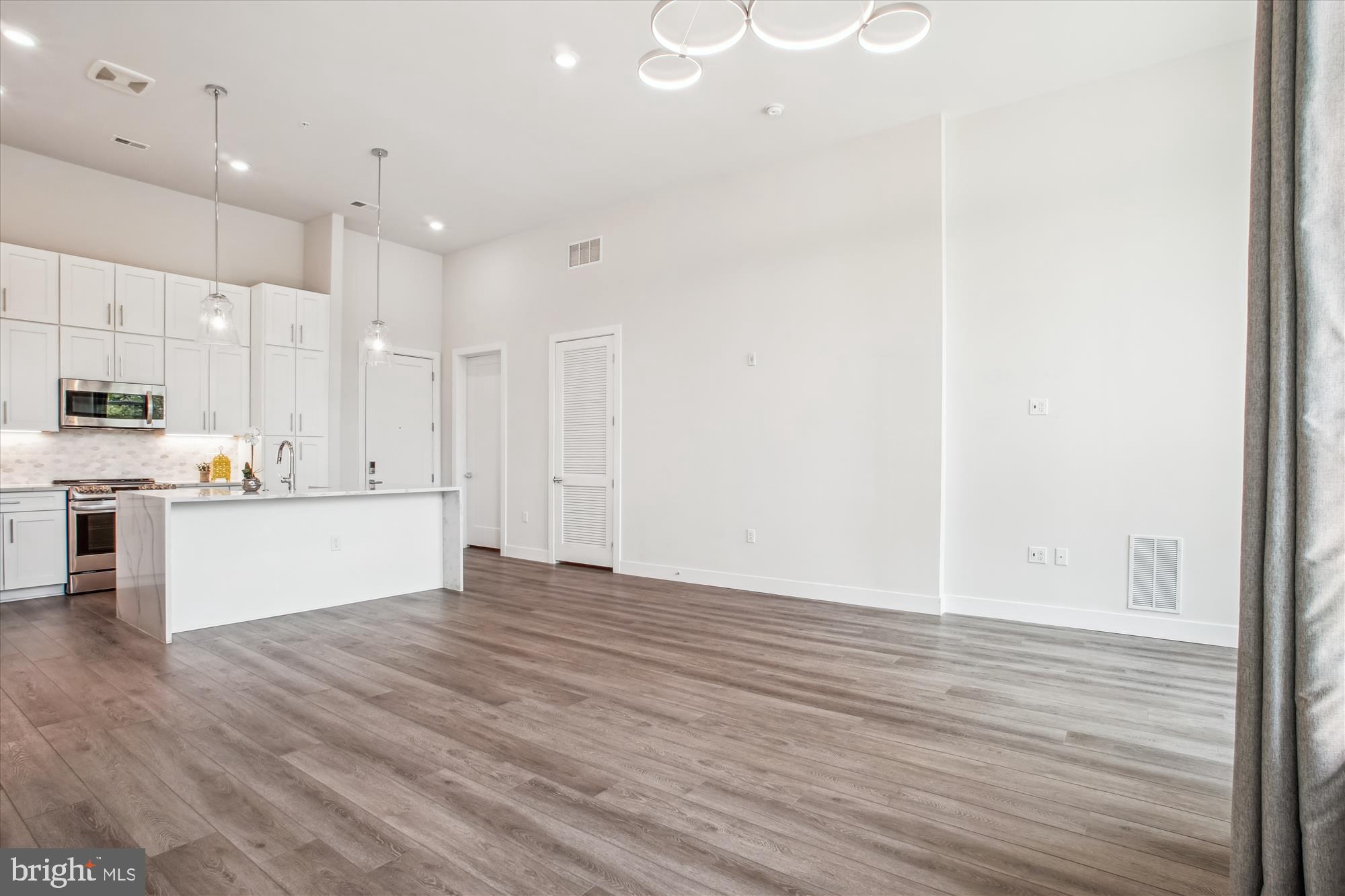 1761 Old Meadow Road, Unit 106 McLean, VA 22102 - Photo 8 of 37