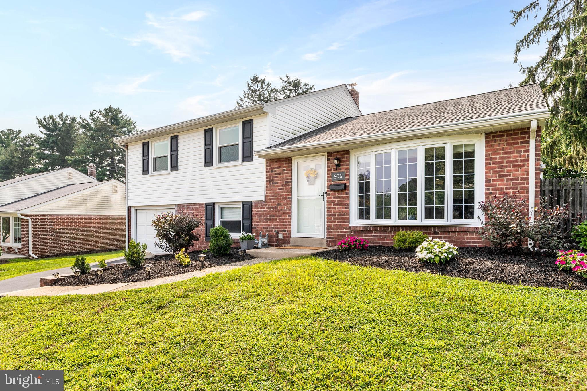 806 Rhoads Drive Springfield, PA 19064 - Photo 38 of 39 Wonderful Neighborhood!