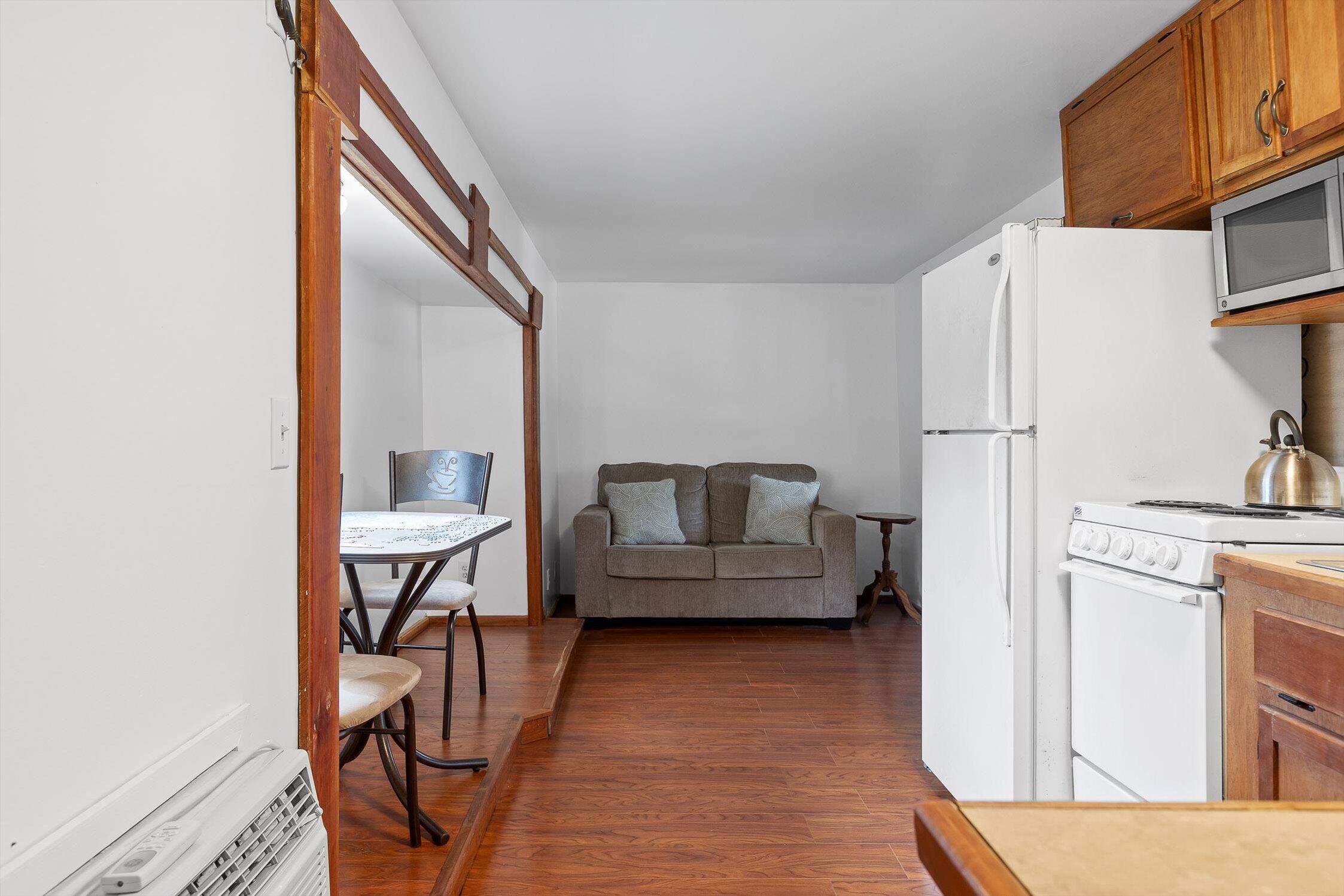 8834 Gann Road Soddy Daisy, TN 37379 - Photo 9 of 26 25-Gann Store-24