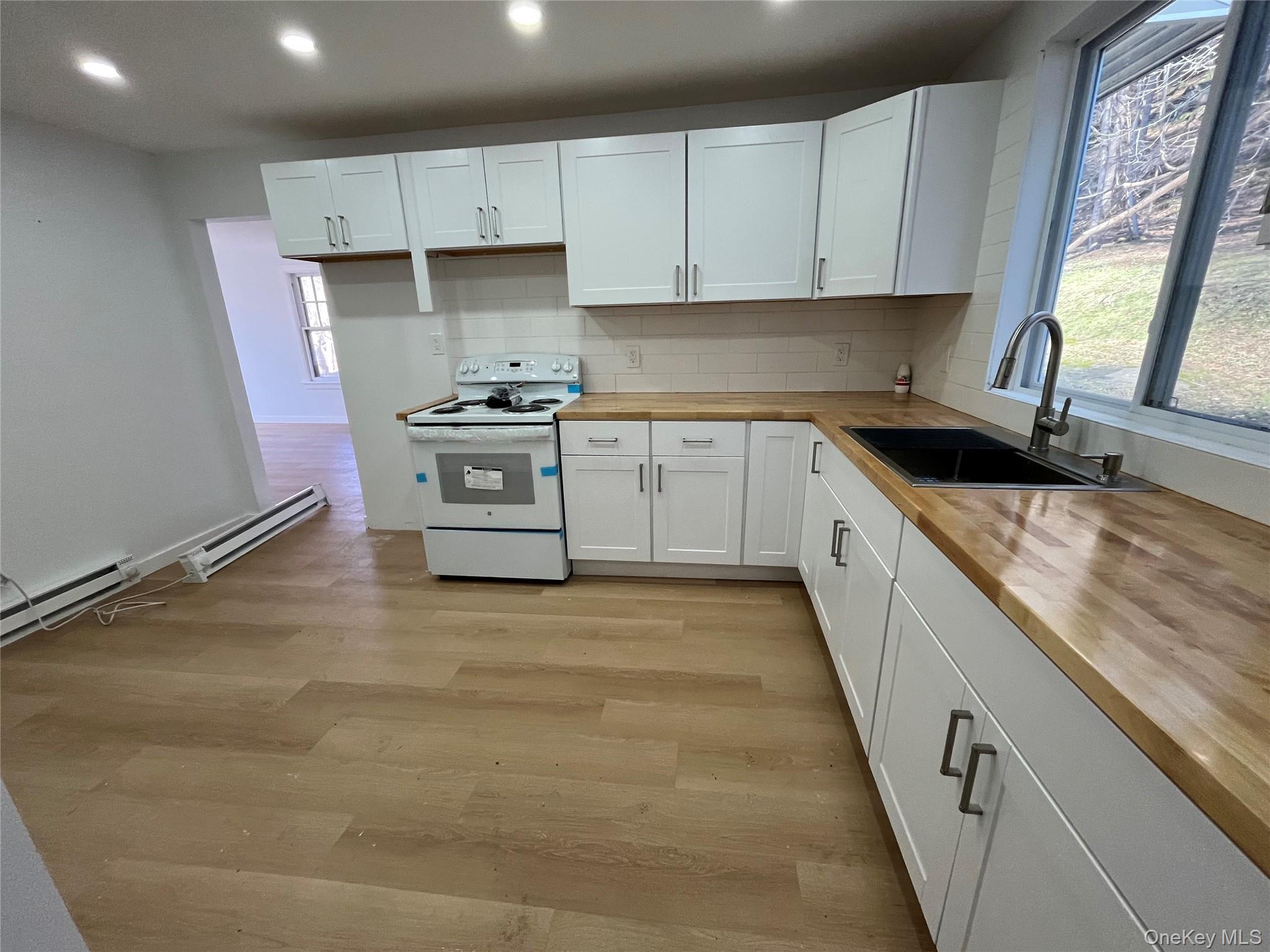 2694 Rte 9W Saugerties, NY 12477 - Photo 2 of 15