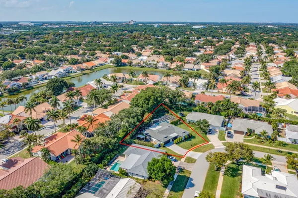 $5,500 | 932 Evergreen Drive, North Palm Beach, FL 33408