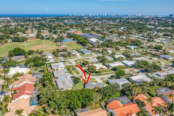 $5,500 | 932 Evergreen Drive, North Palm Beach, FL 33408