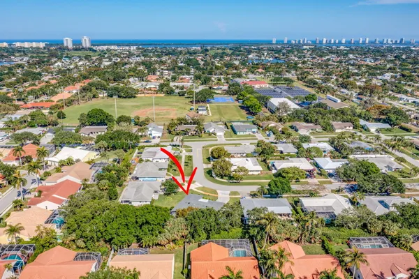 $5,500 | 932 Evergreen Drive, North Palm Beach, FL 33408