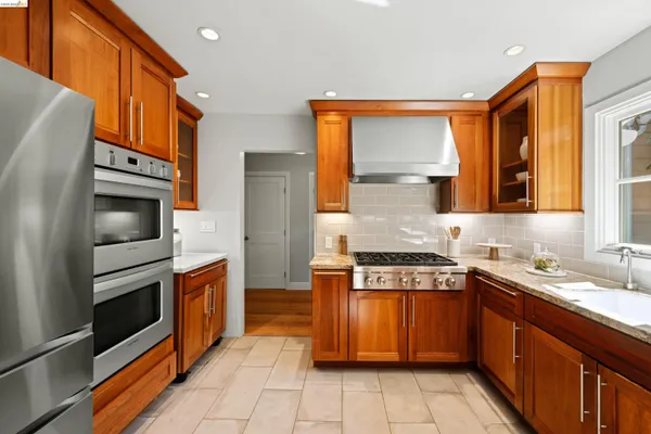 $1,295,000 | 6611 Ascot Drive, Oakland, CA 94611