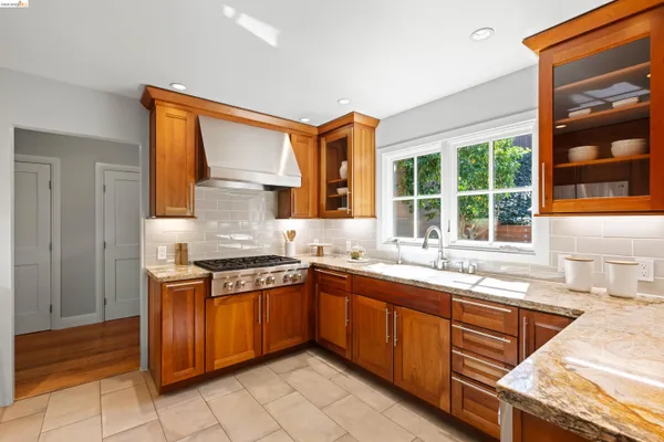 $1,295,000 | 6611 Ascot Drive, Oakland, CA 94611