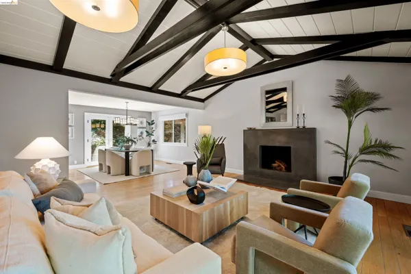 $1,295,000 | 6611 Ascot Drive, Oakland, CA 94611