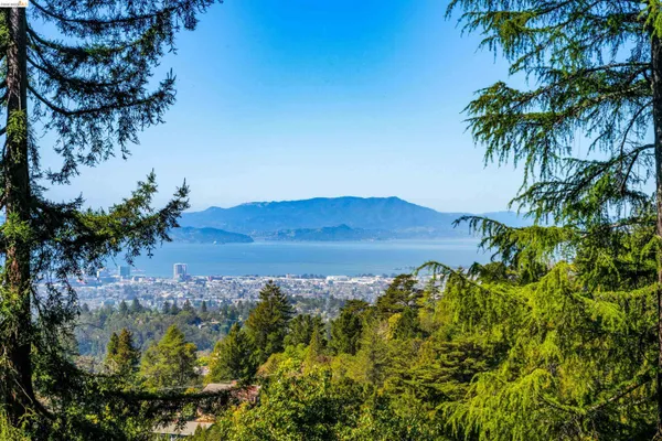 $1,295,000 | 6611 Ascot Drive, Oakland, CA 94611