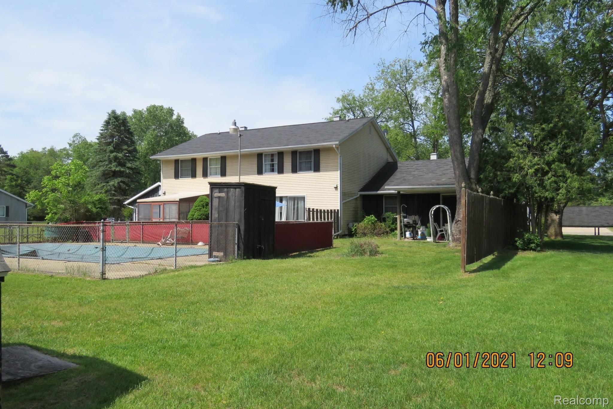 5901-5907 South Rickfield Road, Unit 5907 Jackson, MI 49201 - Photo 10 of 31 IMG_4037.JPG