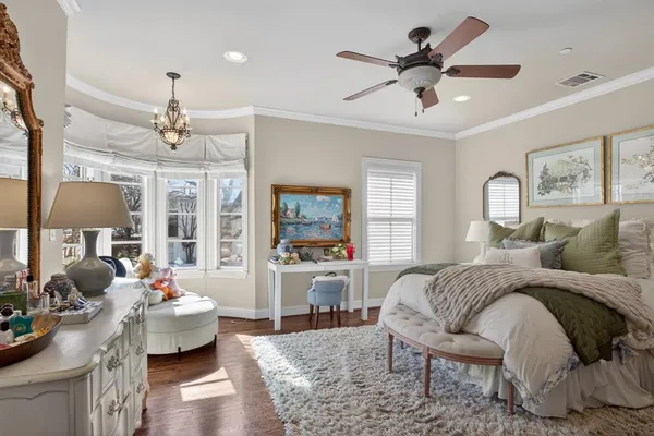 $5,995 | 5801 Hillcrest Avenue, Unit 6, University Park, TX 75205