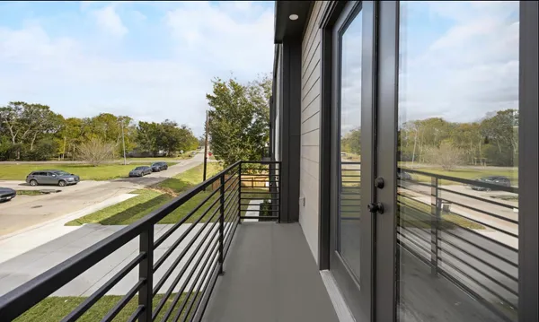 $2,400 | 4212 Alvin Street, Unit A, Houston, TX 77051