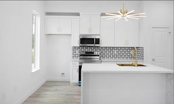 $2,400 | 4212 Alvin Street, Unit A, Houston, TX 77051