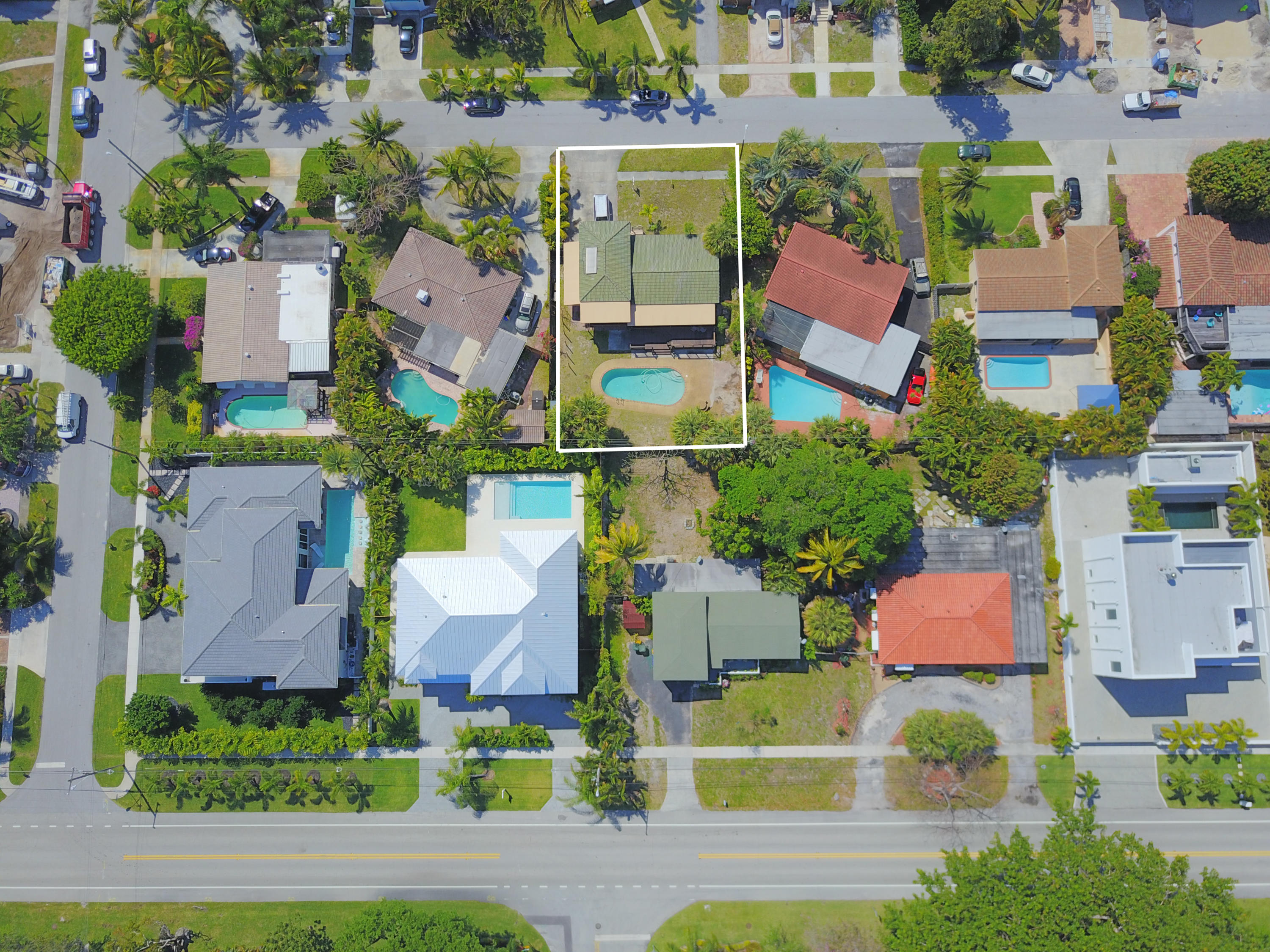 1260 Northeast 4th Court Boca Raton, FL 33432 - Photo 1 of 3 DJI_0016box