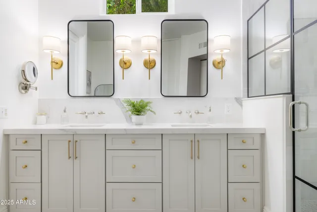 $1,140,000 | 21722 North 61st Drive, Glendale, AZ 85308