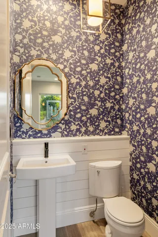 $1,140,000 | 21722 North 61st Drive, Glendale, AZ 85308