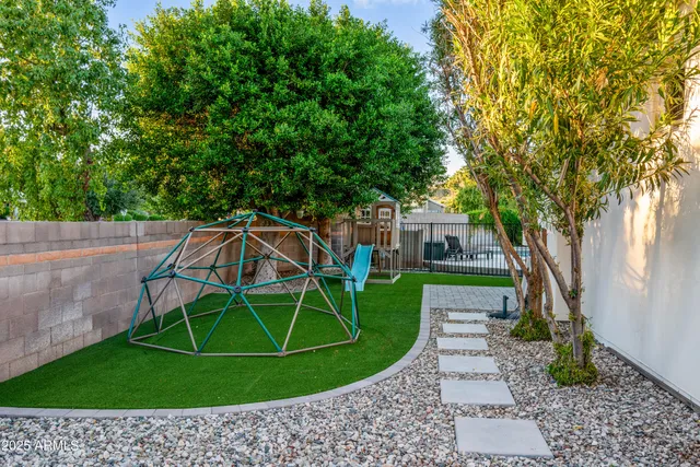 $1,140,000 | 21722 North 61st Drive, Glendale, AZ 85308