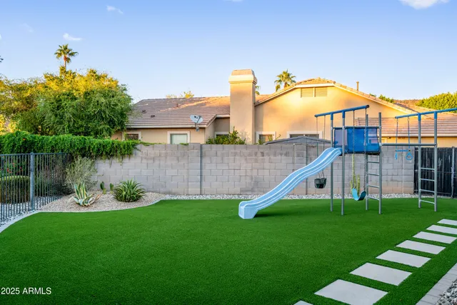 $1,140,000 | 21722 North 61st Drive, Glendale, AZ 85308