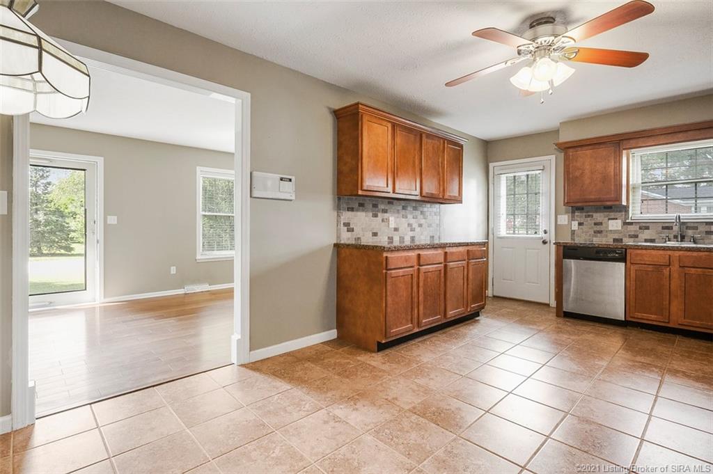 3916 St Joseph Road New Albany, IN 47150 - Photo 16 of 39 Gallery Image 16