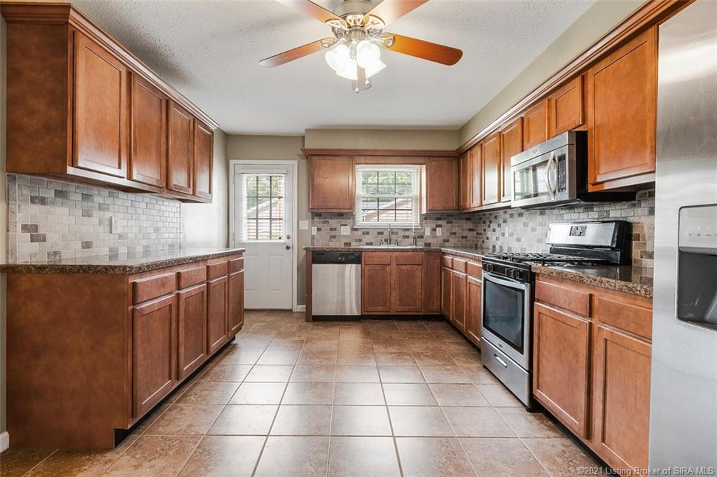 3916 St Joseph Road New Albany, IN 47150 - Photo 17 of 39 Gallery Image 17