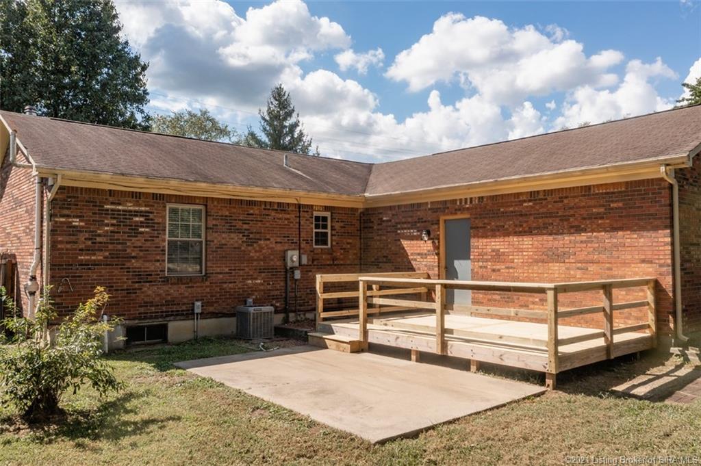 3916 St Joseph Road New Albany, IN 47150 - Photo 8 of 39 Gallery Image 8