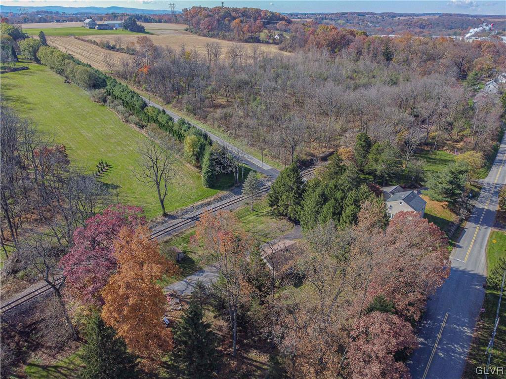 4080 Huckleberry Road Allentown, PA 18104 - Photo 11 of 49