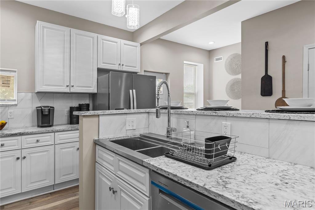 4648 South Compton Avenue St. Louis, MO 63111 - Photo 11 of 28