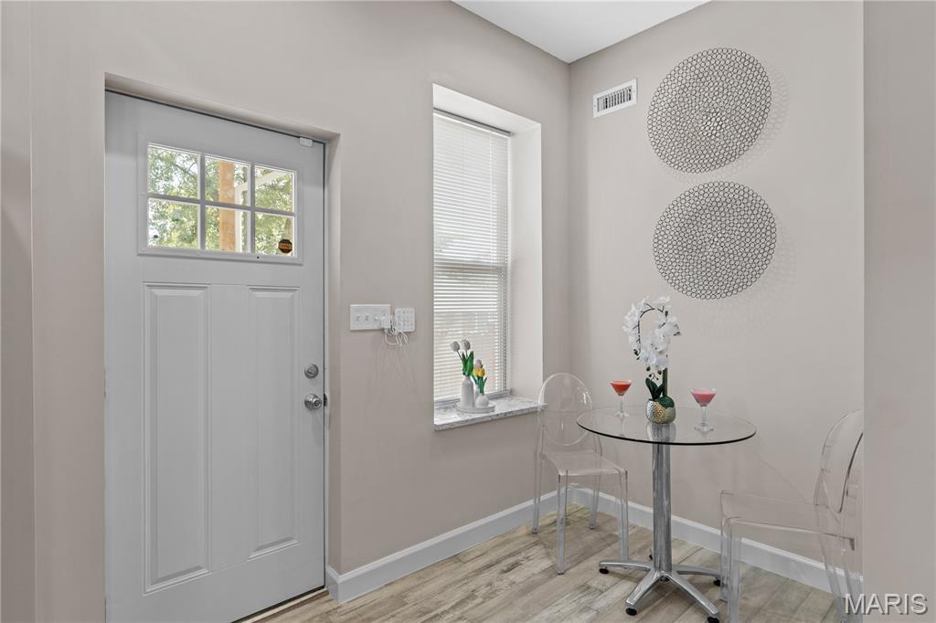 4648 South Compton Avenue St. Louis, MO 63111 - Photo 12 of 28