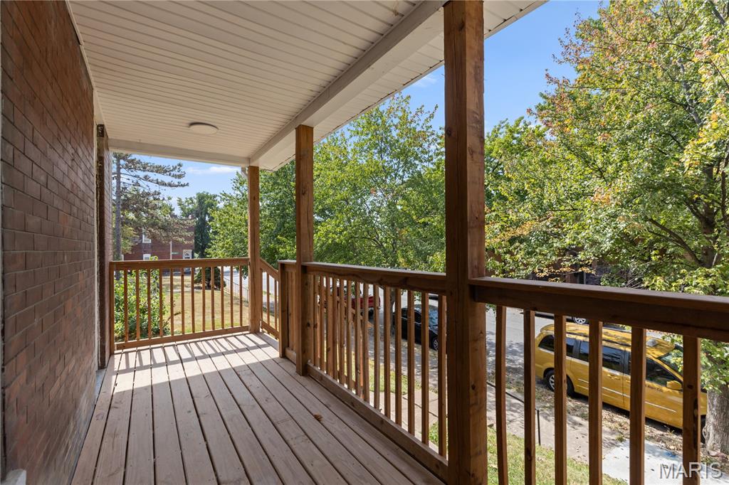 4648 South Compton Avenue St. Louis, MO 63111 - Photo 2 of 28