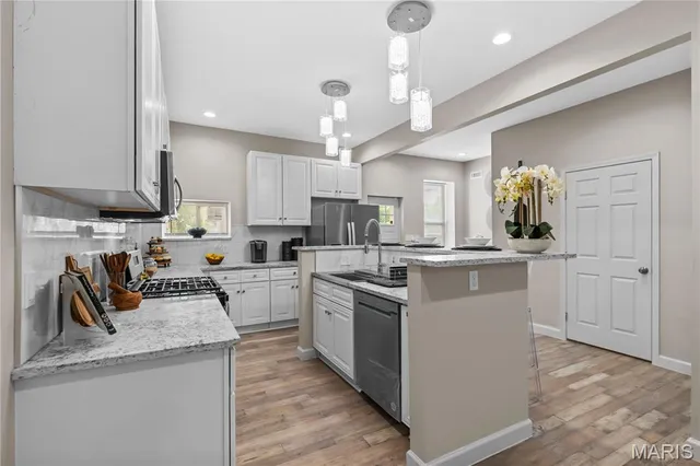 $275,000 | 4648 South Compton Avenue, St. Louis, MO 63111