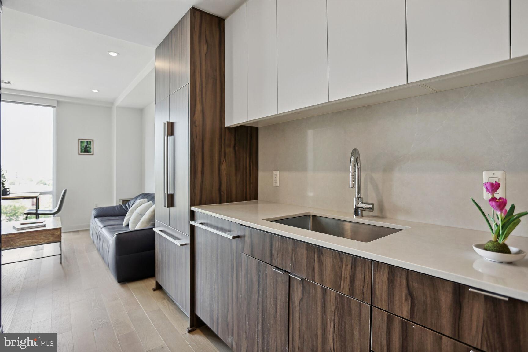 37 L Street Southeast, Unit 803 Washington, DC 20003 - Photo 9 of 20 Gallery Image 9