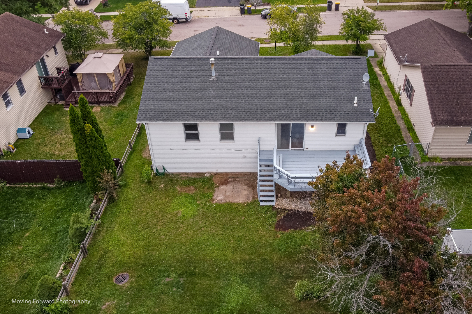 37 Evergreen Road Streamwood, IL 60107 - Photo 32 of 36 an aerial view of a house