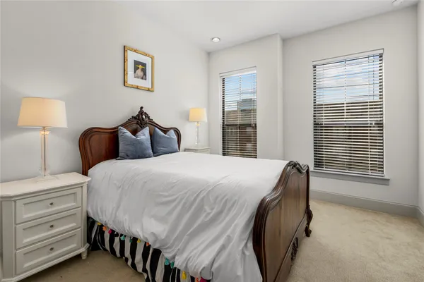 $3,150 | 3302 Audley Street, Unit 124, Houston, TX 77098