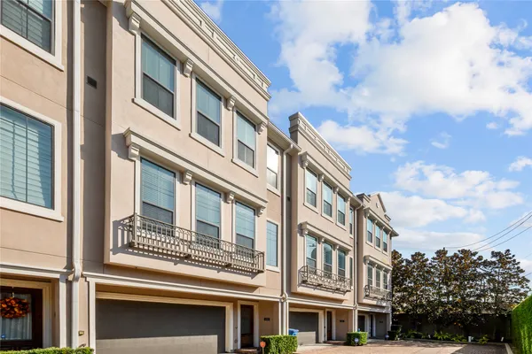 $3,150 | 3302 Audley Street, Unit 124, Houston, TX 77098