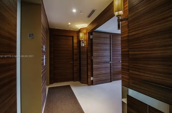 $18,000 | 18911 Collins Avenue, Unit 2705, Sunny Isles Beach, FL 33160